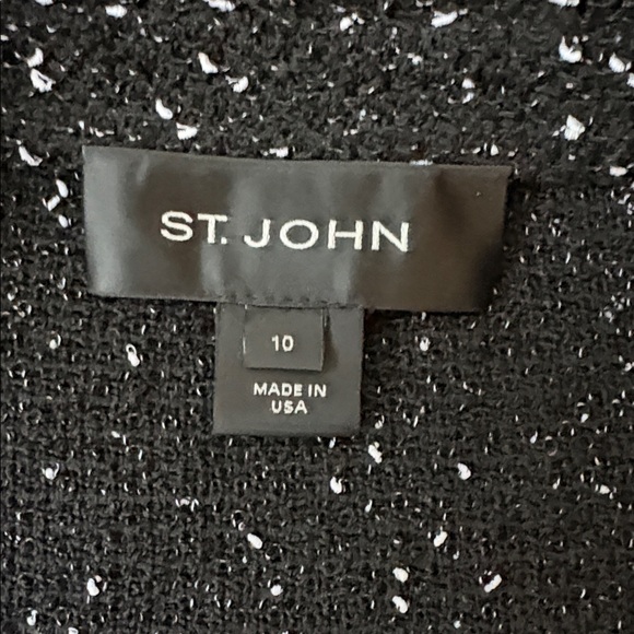 ST. JOHN KNIT JACKET AND SKIRT SUIT - Picture 6 of 13